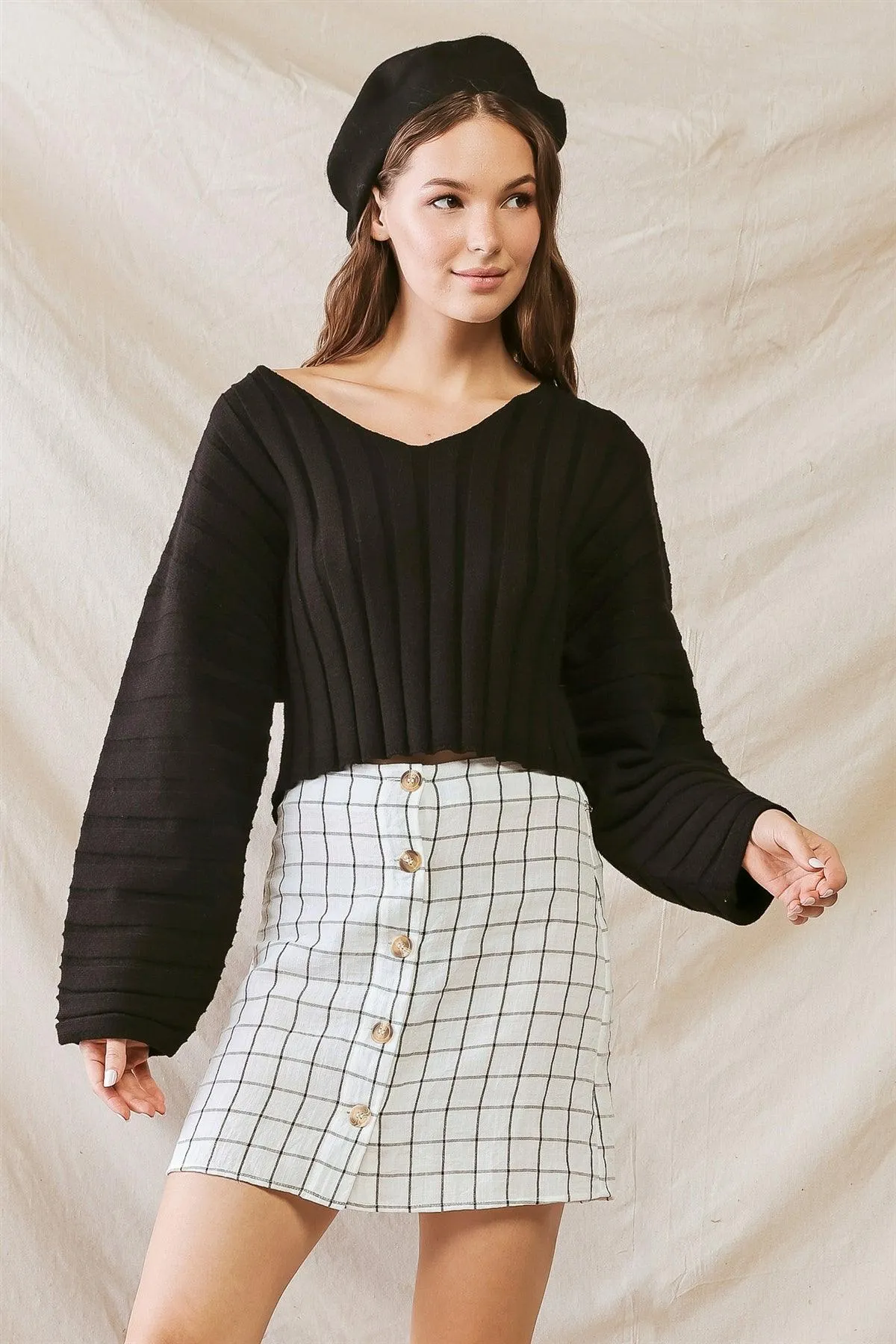 Black Knit Ribbed Viscose Blend Long Sleeve Crop Sweater /1-3-2-1