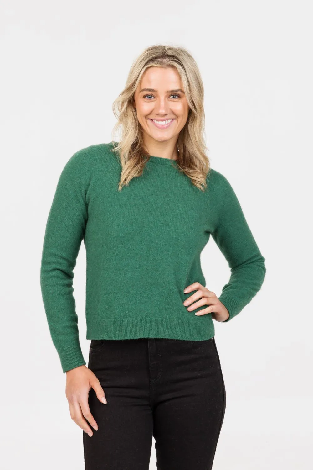 CLASSIC CROP SWEATER