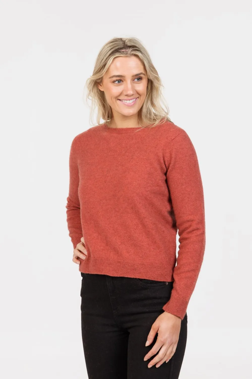 CLASSIC CROP SWEATER