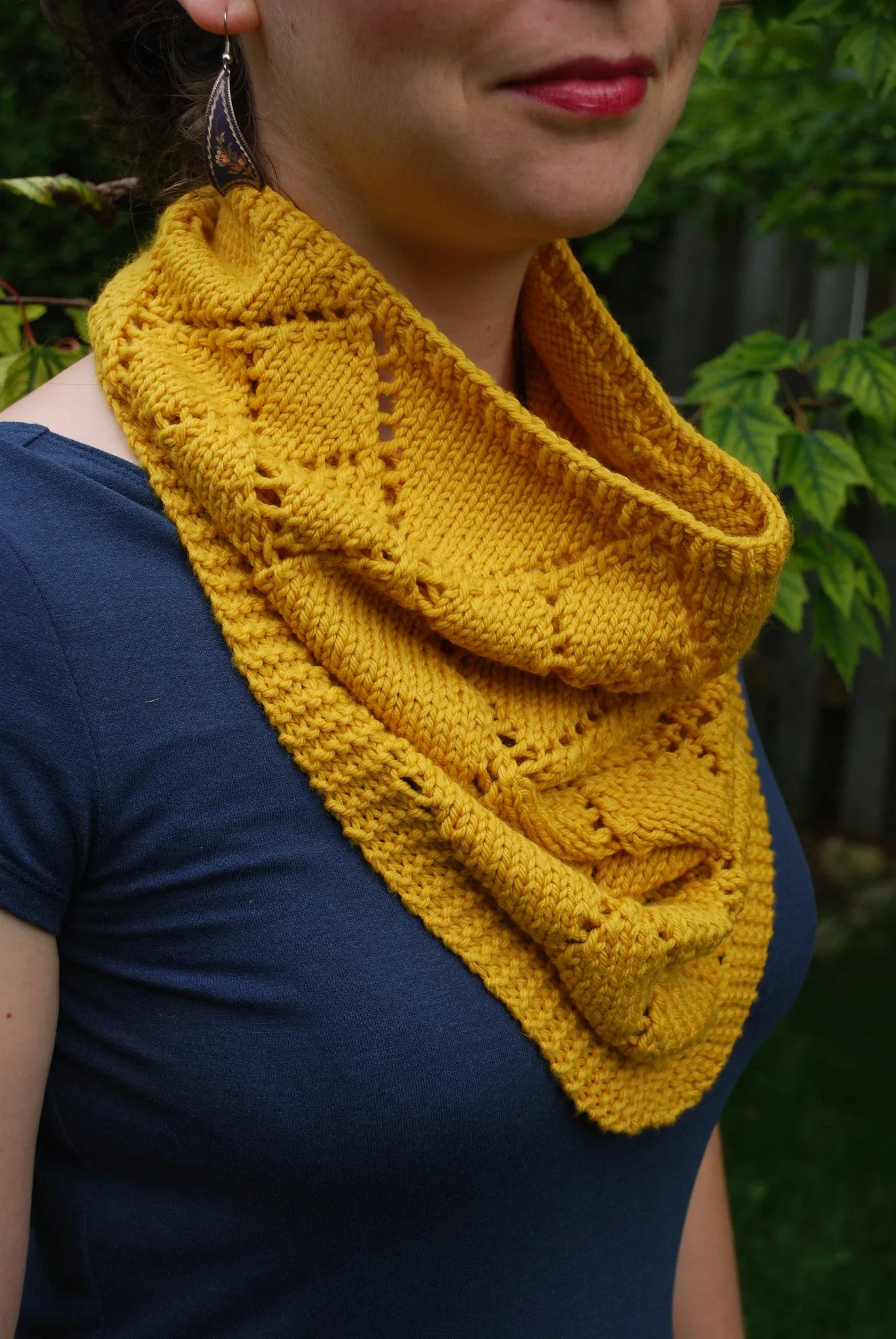 Diamond Kerchief Cowl Pattern (PDF) - Knitting Pattern