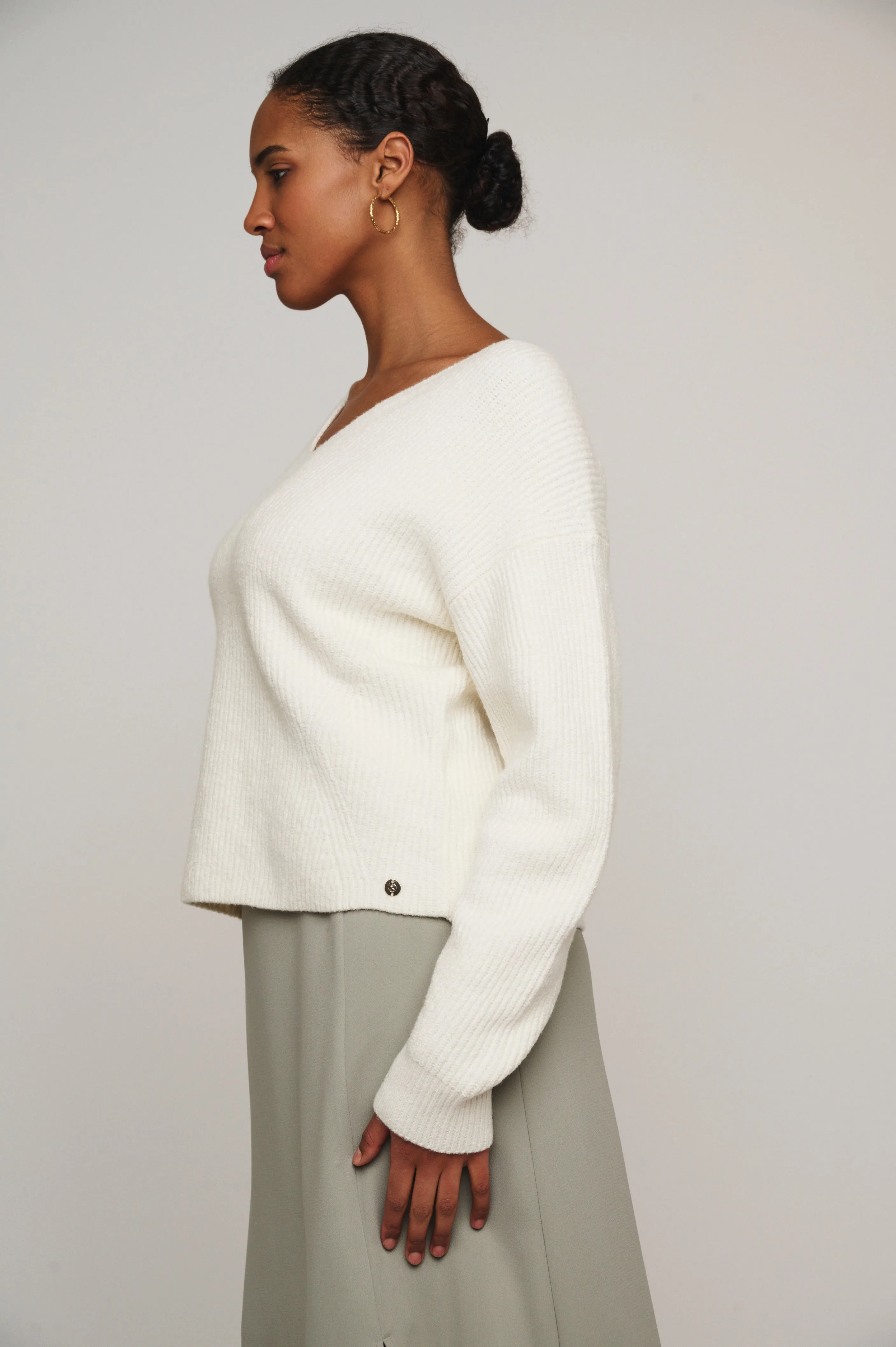 Donta V-Neck Sweater