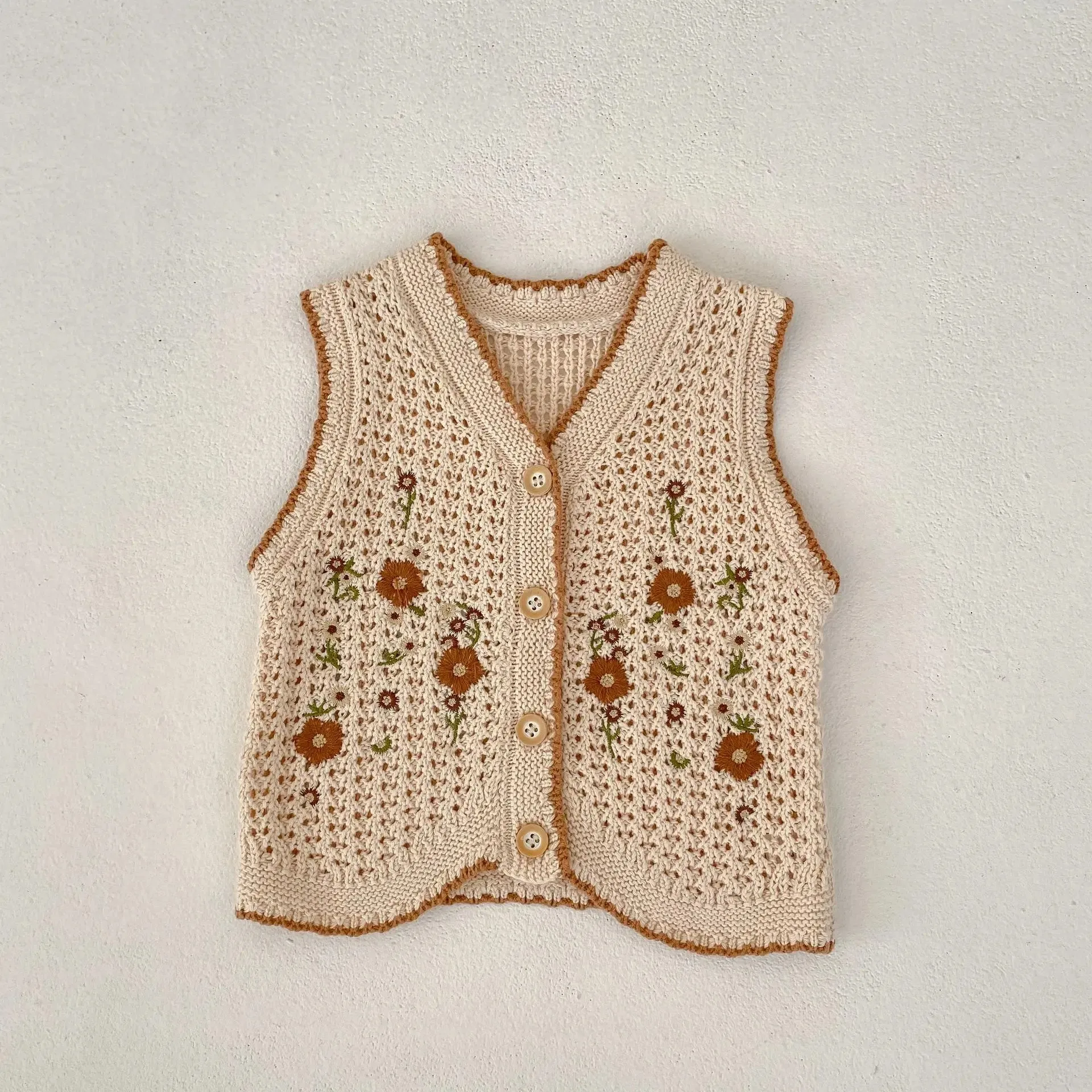 Embroidery Knit Floral Vest