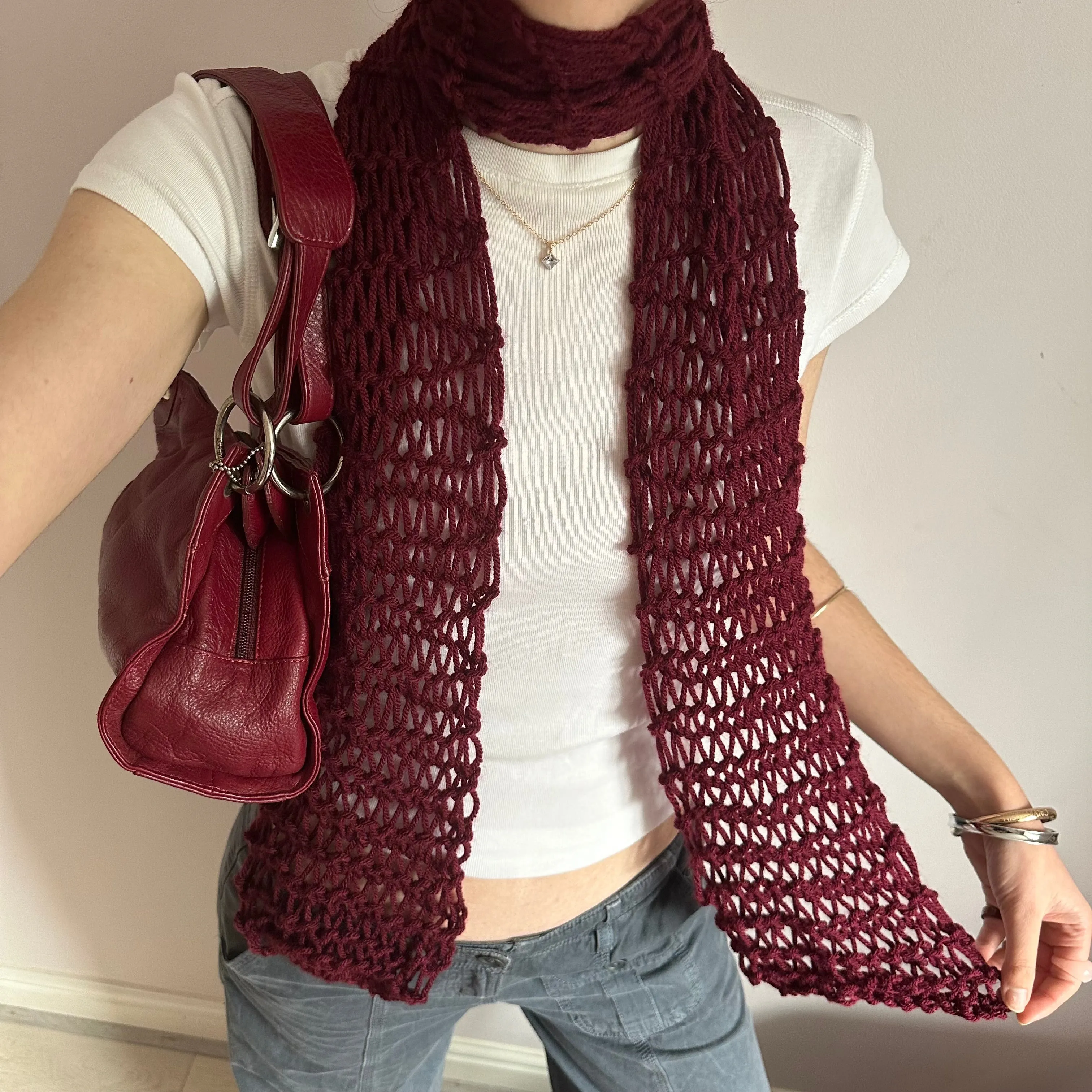 Handmade fishnet knitted scarf in burgundy