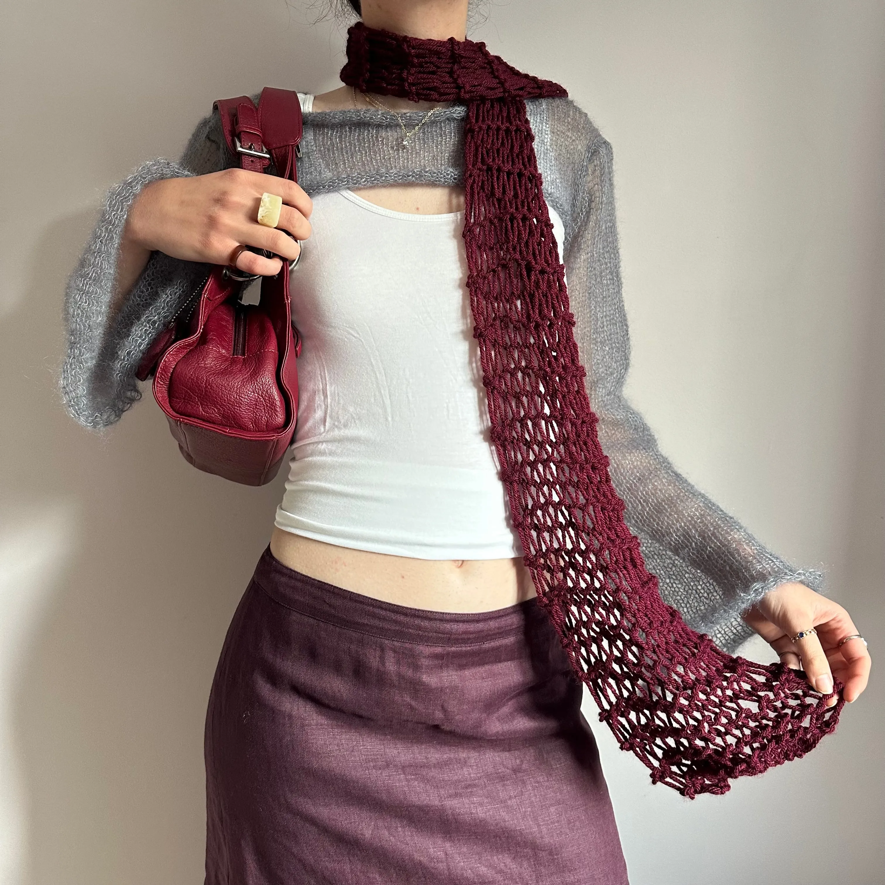 Handmade fishnet knitted scarf in burgundy