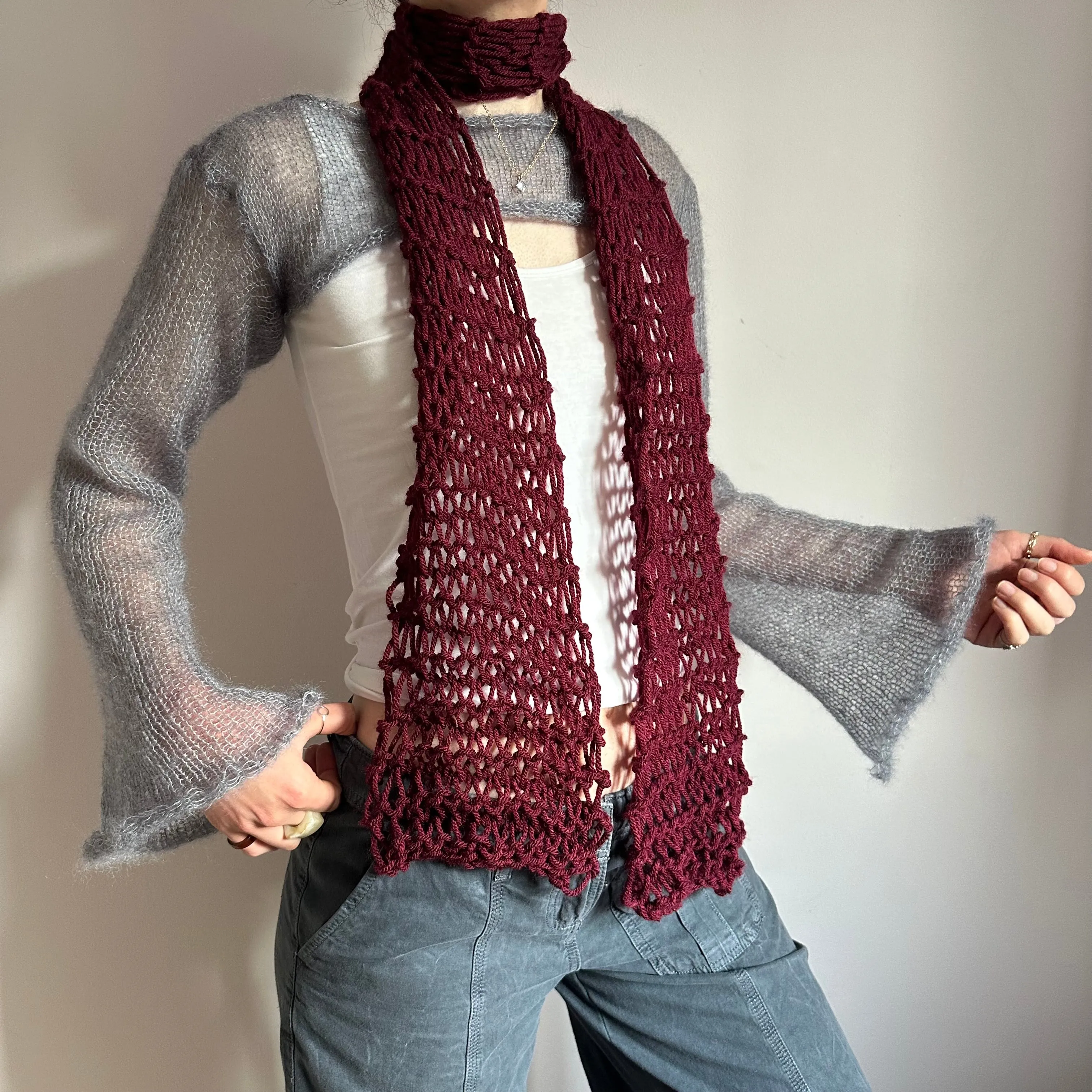 Handmade fishnet knitted scarf in burgundy