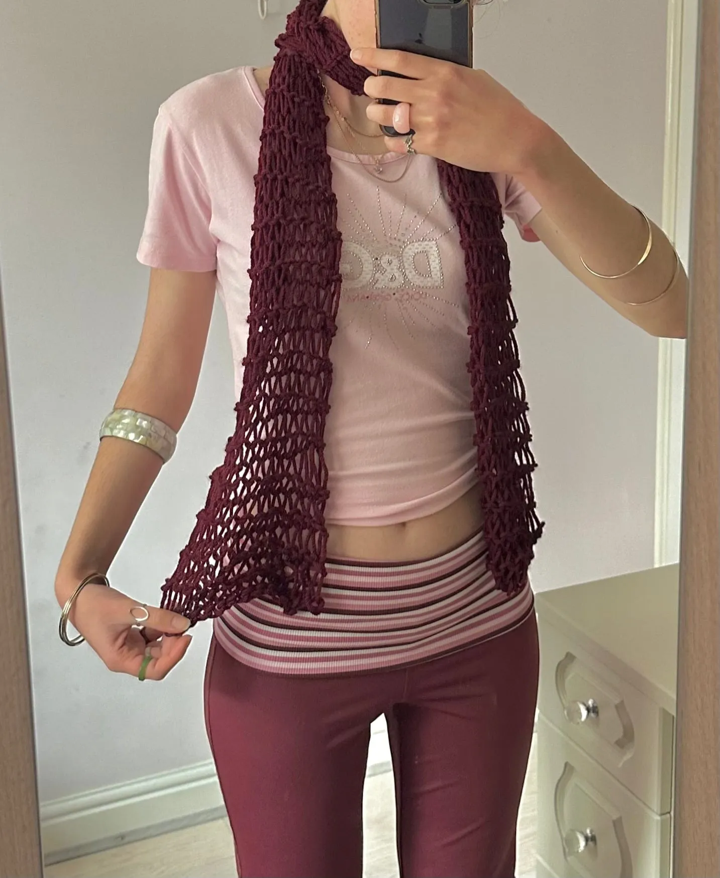 Handmade fishnet knitted scarf in burgundy