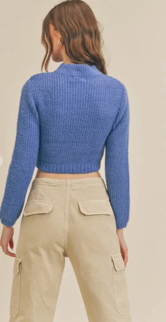 SHOULDER PAD FUZZY SWEATER IN BLUE