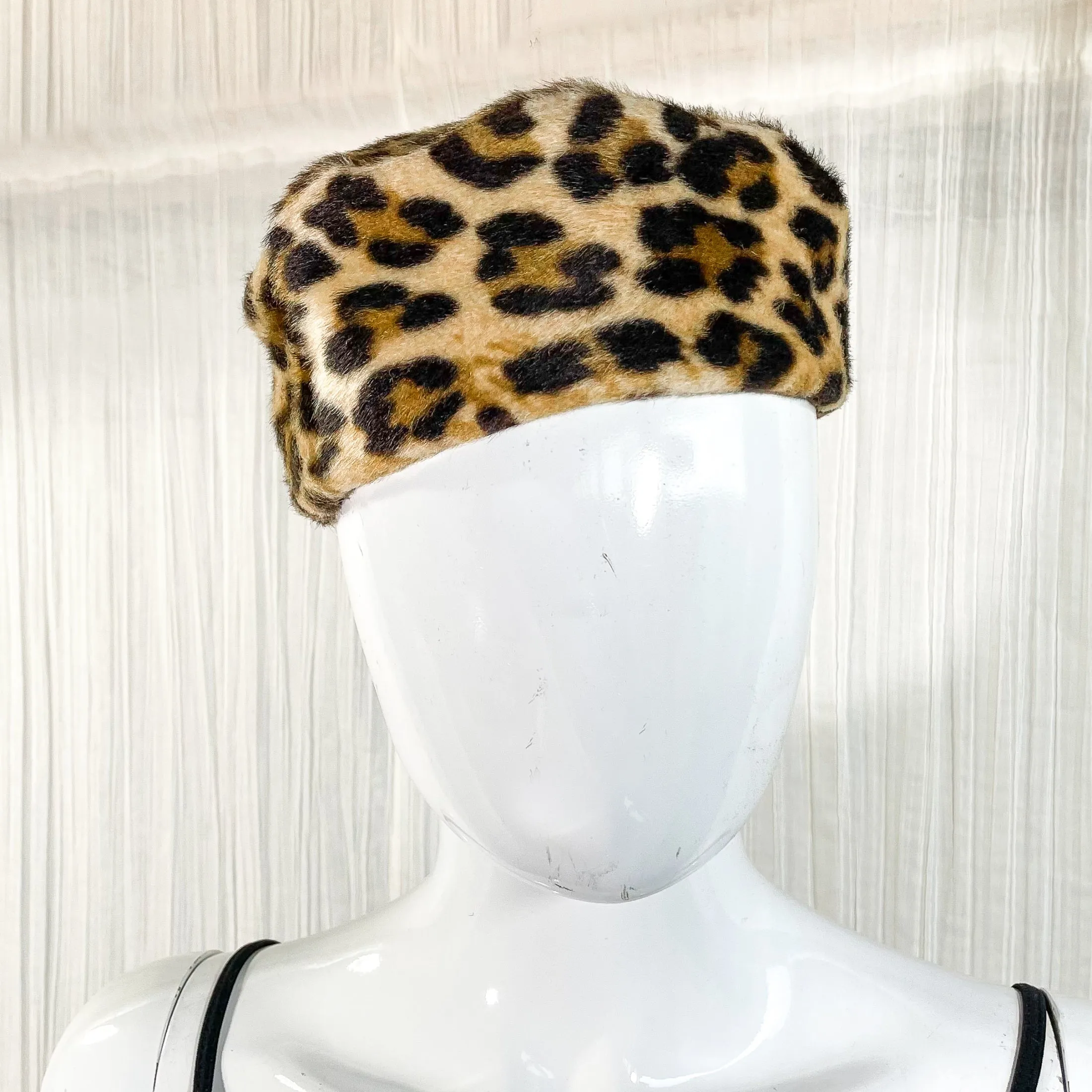 SOLD Vintage 60s faux Leopard Pill Box Hat 20 3/4" Interior