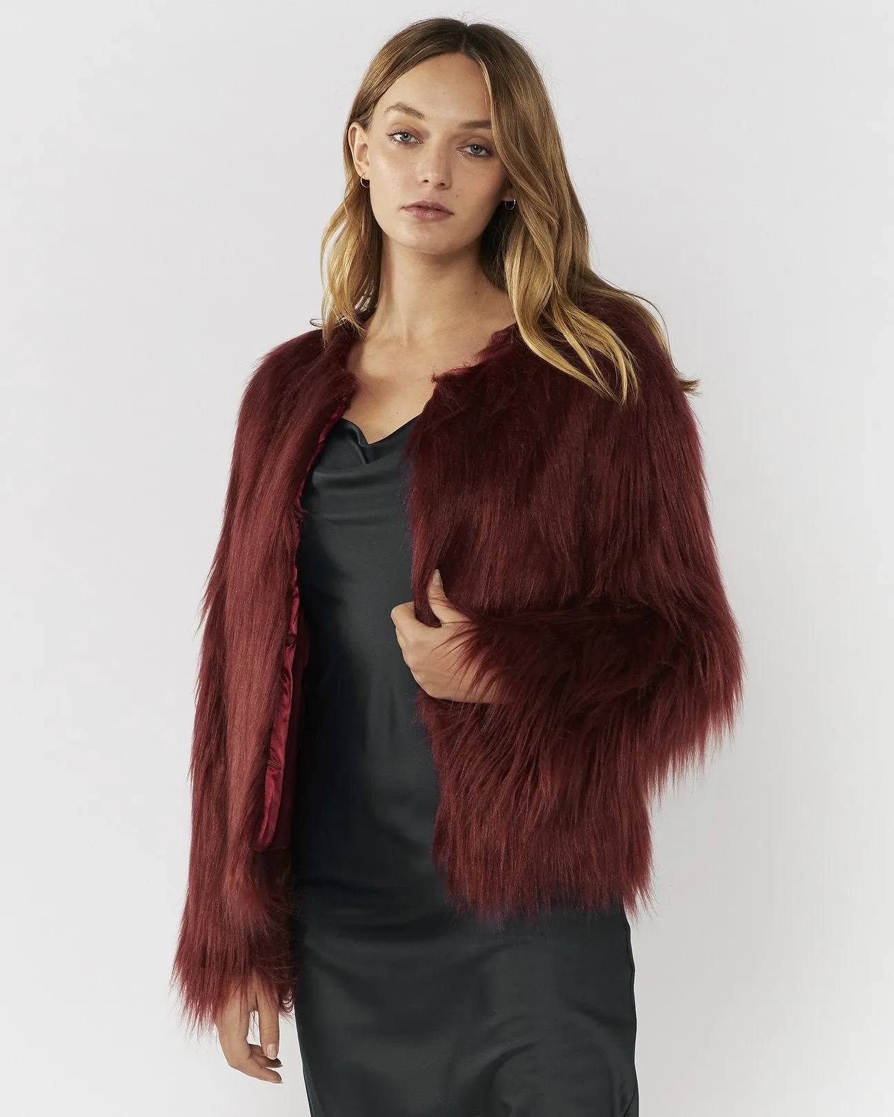 Tess wine faux fur jacket